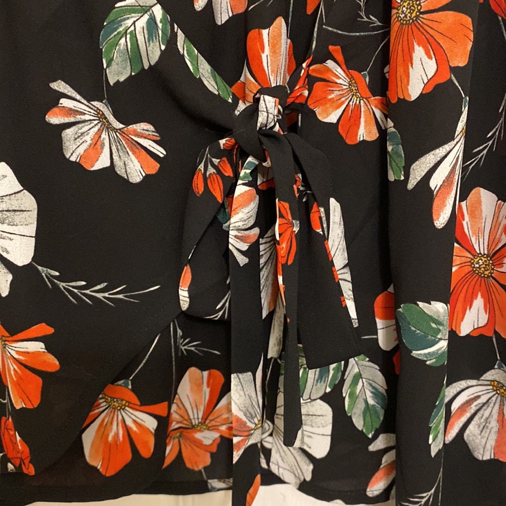 Express Blouse - Picture 4 of 12